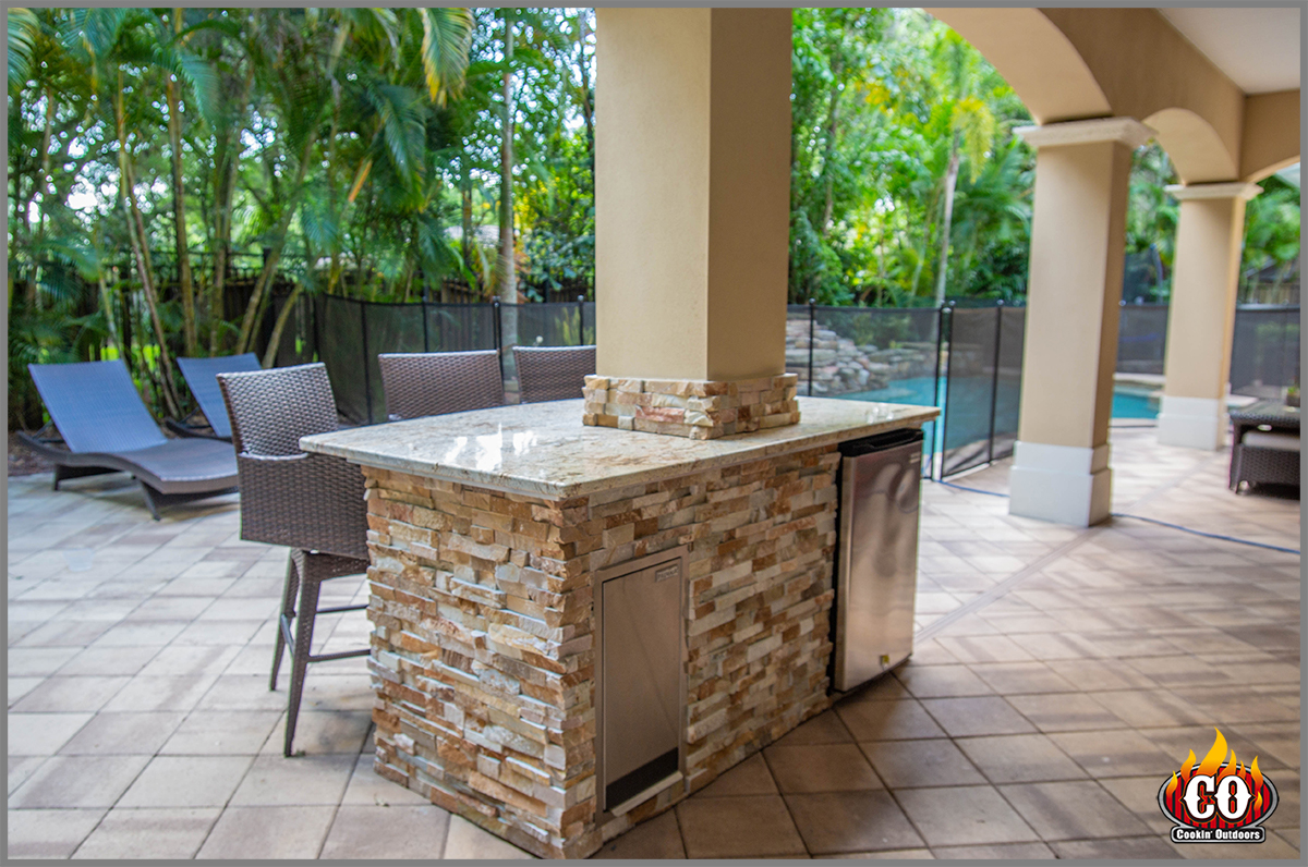 Outdoor Kitchen Additional Seating Tampa FL